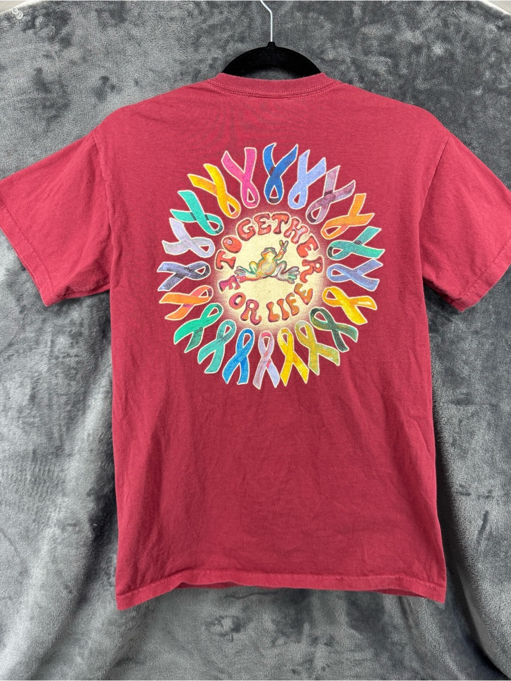 Peace Frogs Together For Life Cancer Ribbon Marooon Graphic T-Shirt Size Small